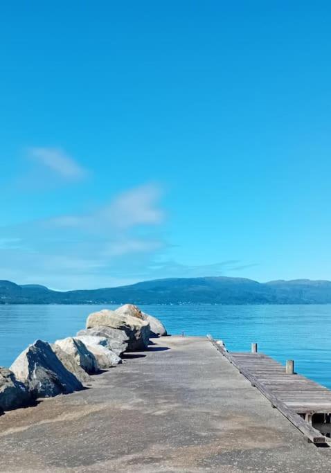 Apartment By The Fjord Storekra エクステリア 写真